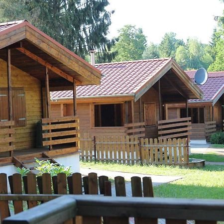 Domki Nad Jeziorem W Karlowicach Karlowice Bagian luar foto