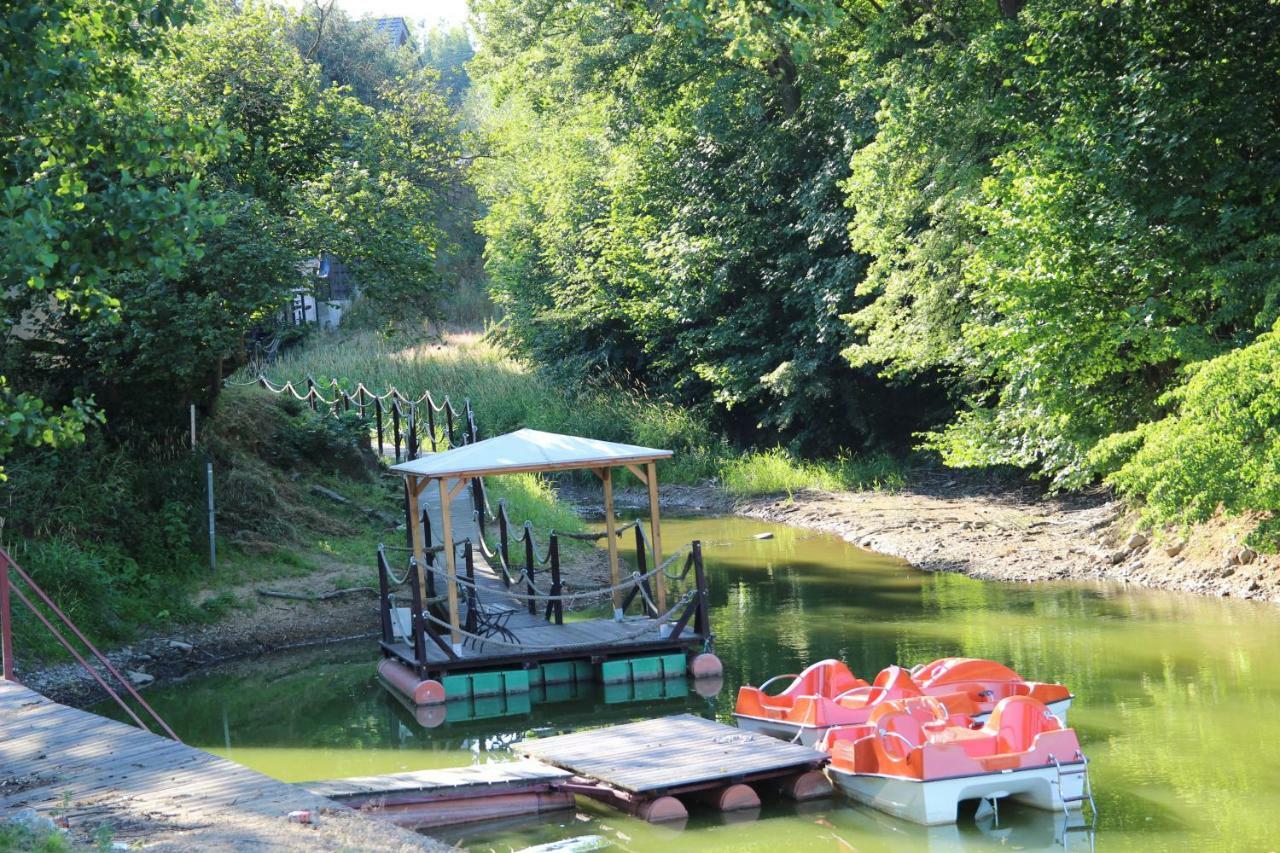 Domki Nad Jeziorem W Karlowicach Karlowice Bagian luar foto