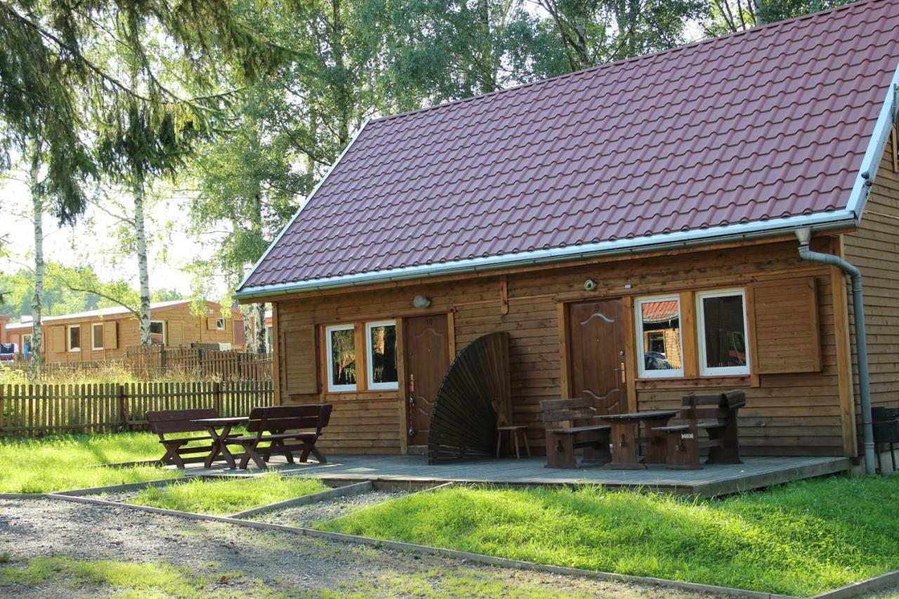 Domki Nad Jeziorem W Karlowicach Karlowice Bagian luar foto