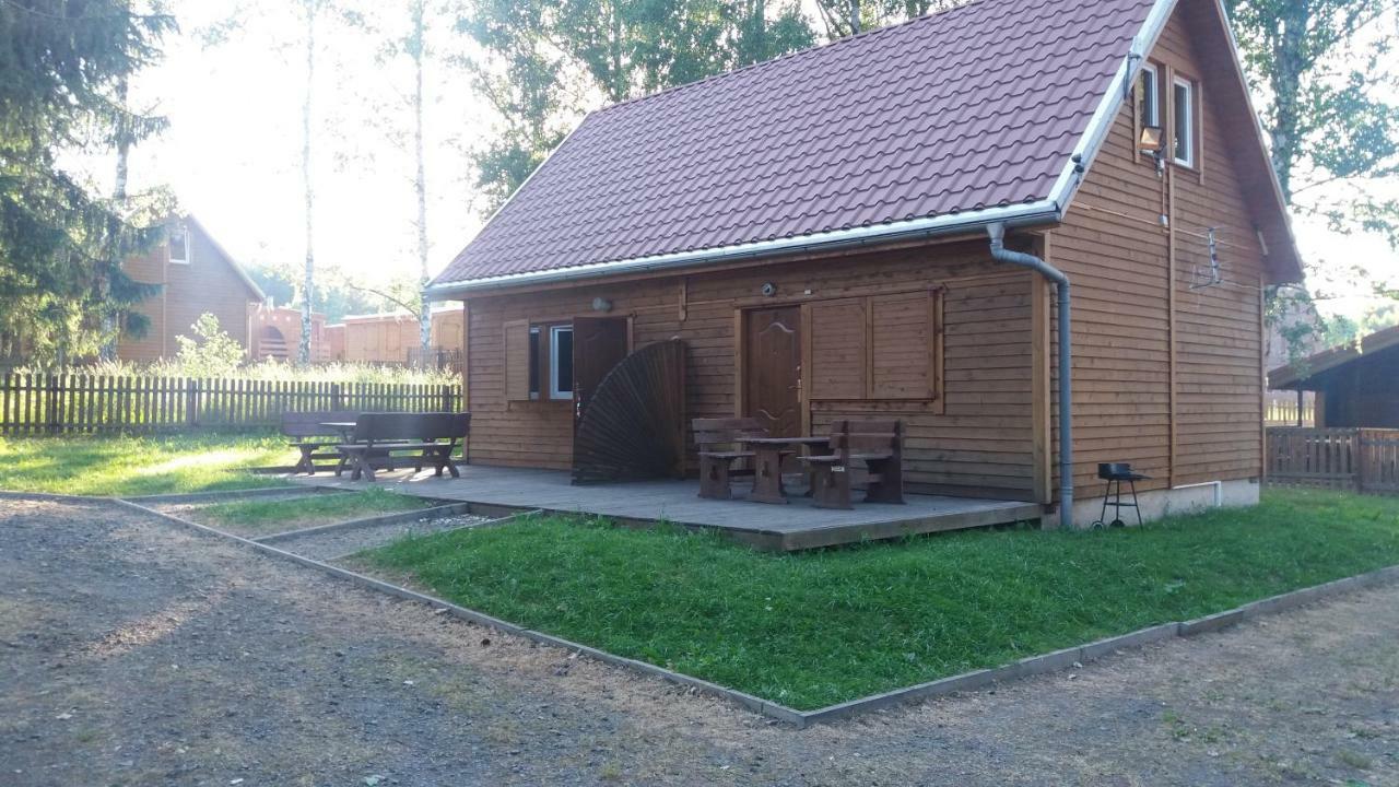 Domki Nad Jeziorem W Karlowicach Karlowice Bagian luar foto