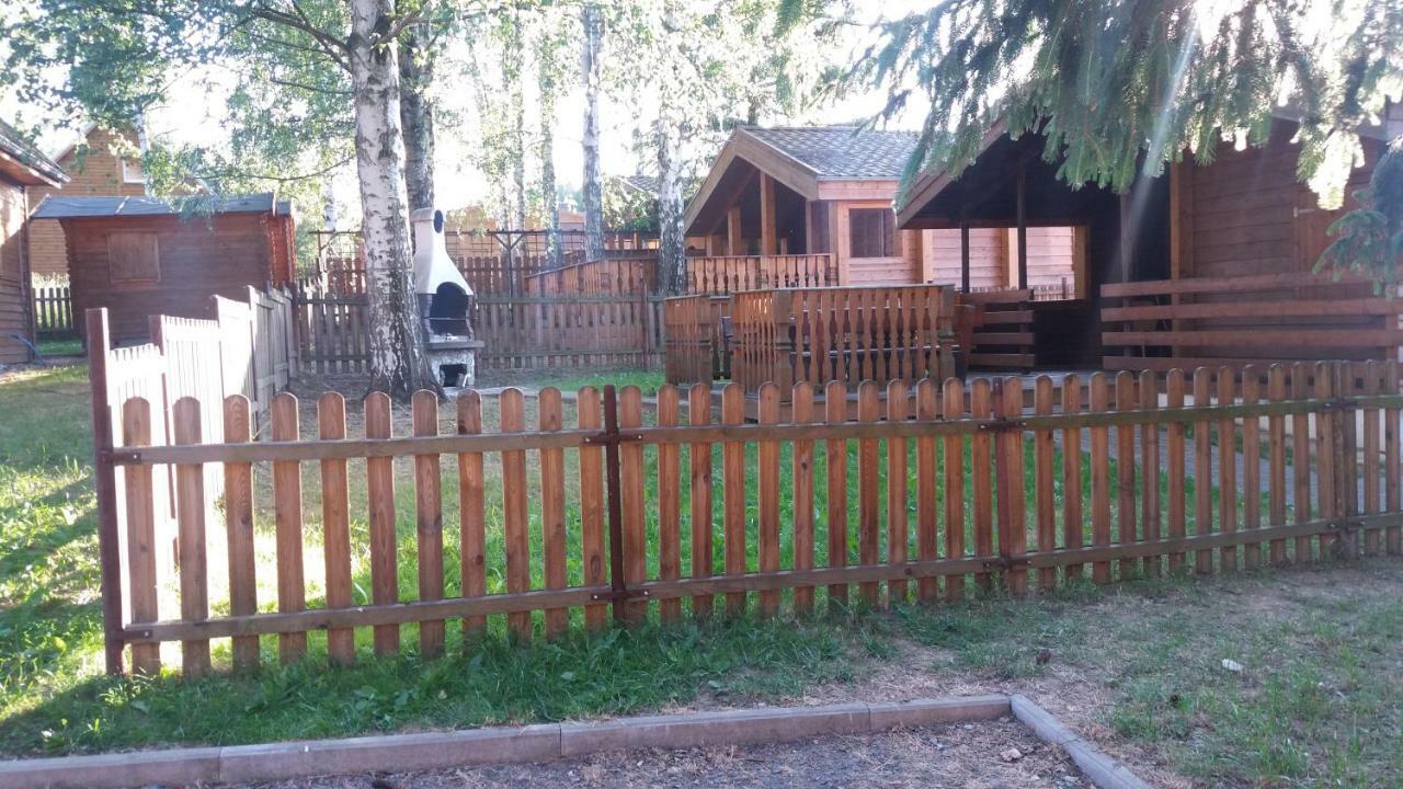 Domki Nad Jeziorem W Karlowicach Karlowice Bagian luar foto