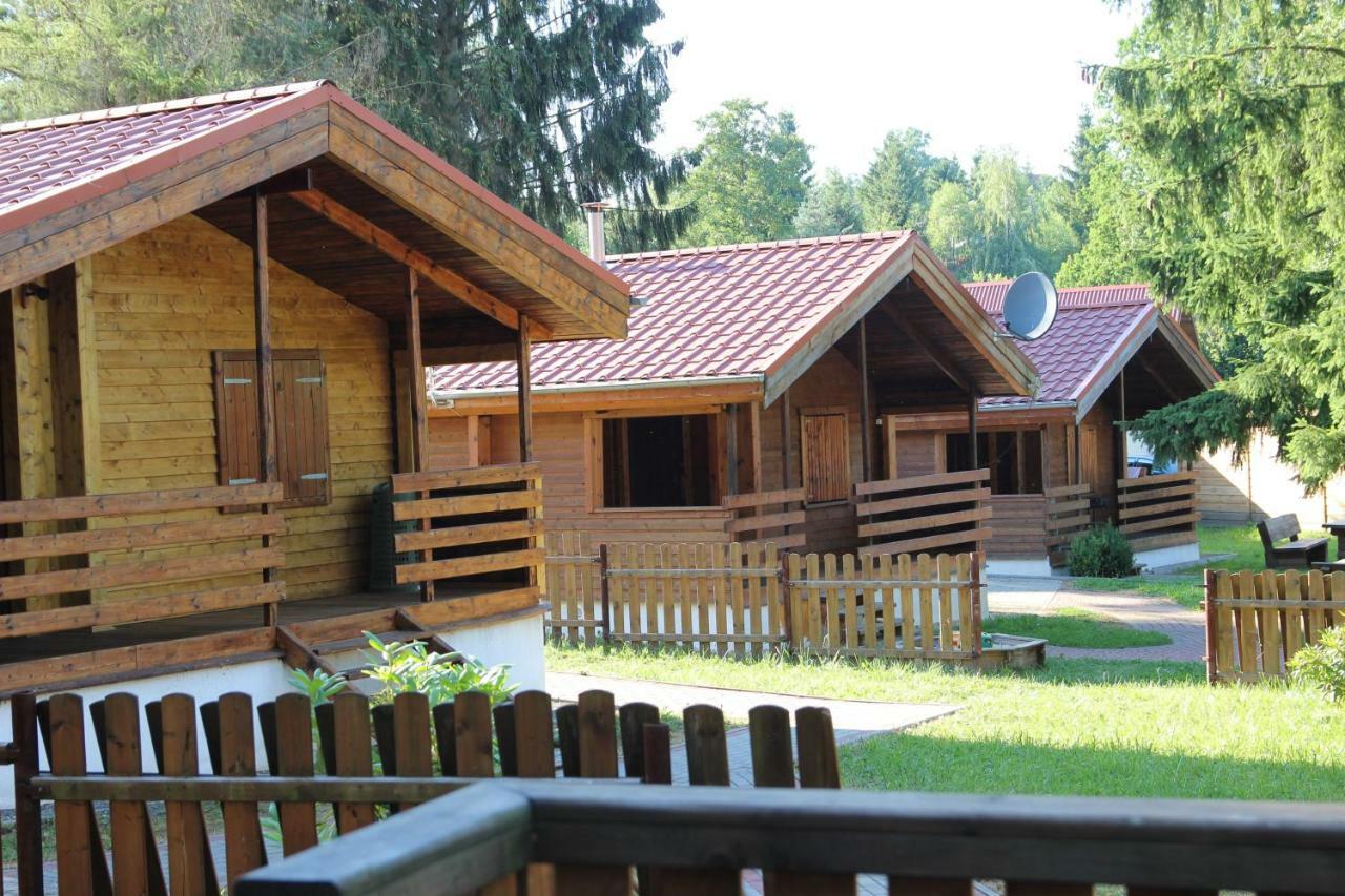 Domki Nad Jeziorem W Karlowicach Karlowice Bagian luar foto