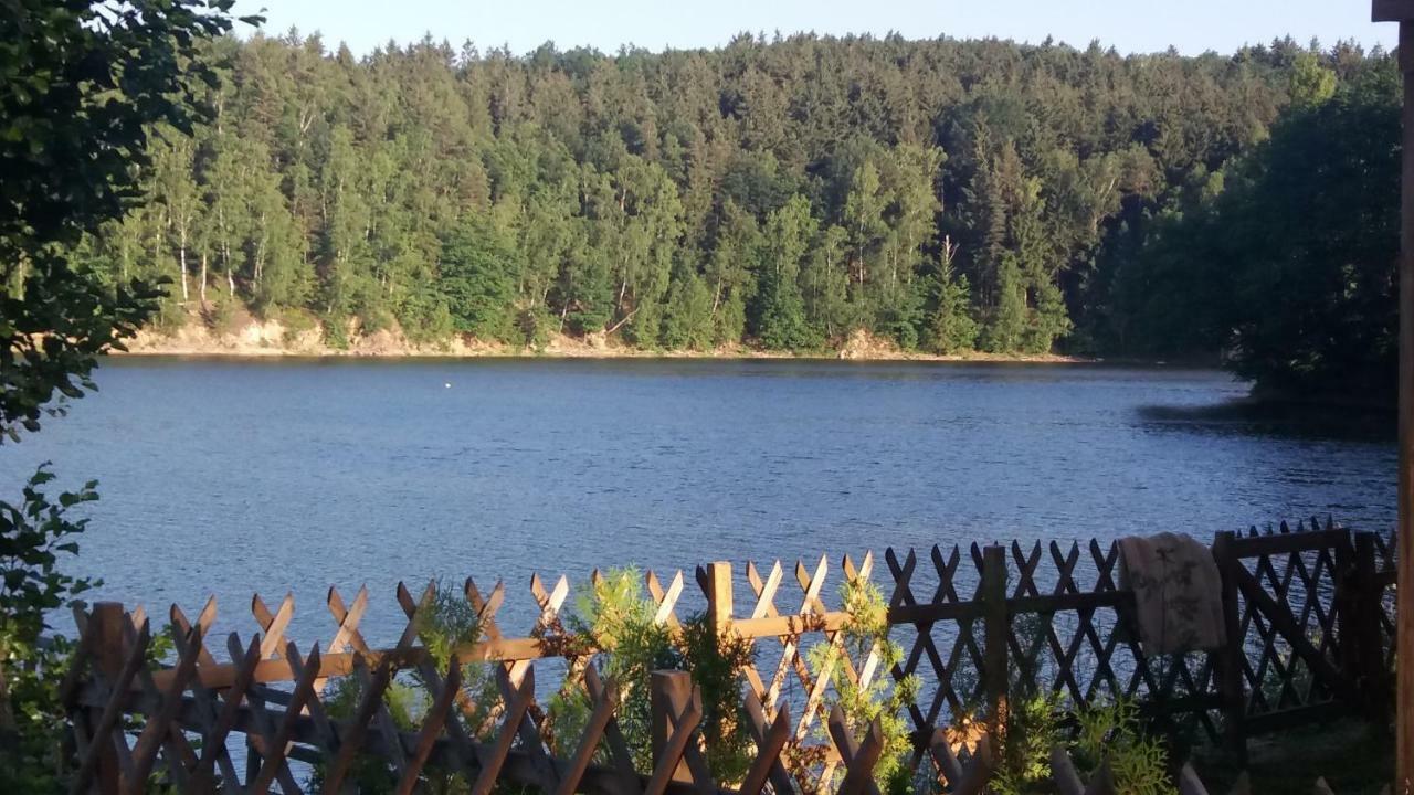 Domki Nad Jeziorem W Karlowicach Karlowice Bagian luar foto